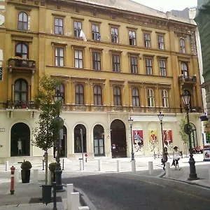 Center Apartment